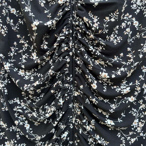 WHBM Black Floral Shell Top Blouse size XS - Picture 7 of 8